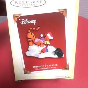 Hallmark  2005 Ornament Winnie the Pooh Collection Bounce Practice New Old Stock